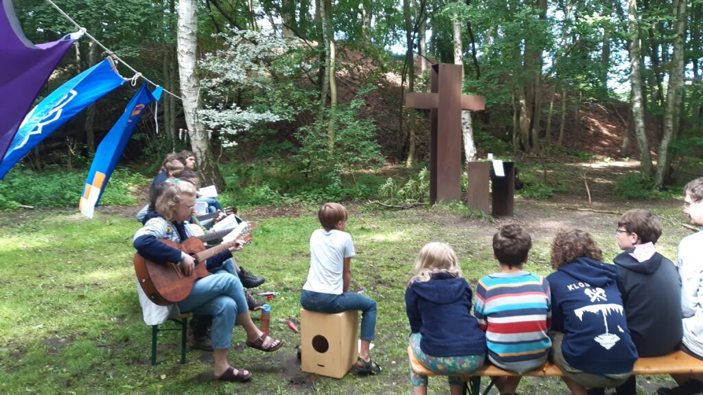 Gottesdienst an der Kreuzwiese